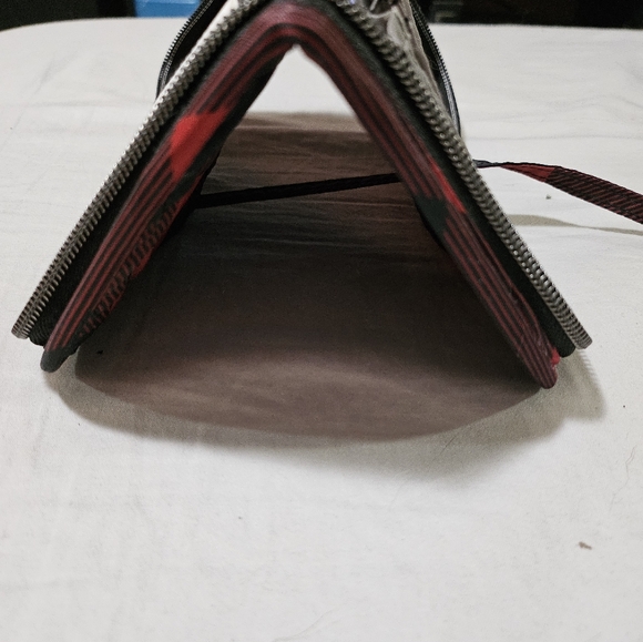 Lug Womens Sleeper Brush Holder Red Buffalo Plaid - Picture 5 of 5